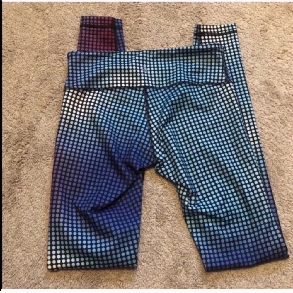 Lululemon Wunder Under cosmic dot om…